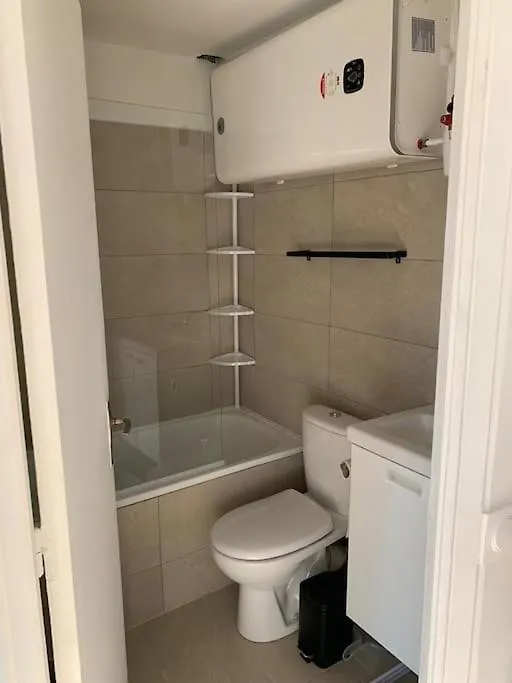 Studio Lumineux, Refait A Neuf, Metro Jourdain Paris