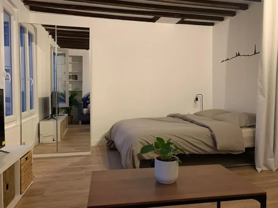 Studio Lumineux, Refait A Neuf, Metro Jourdain Paris France